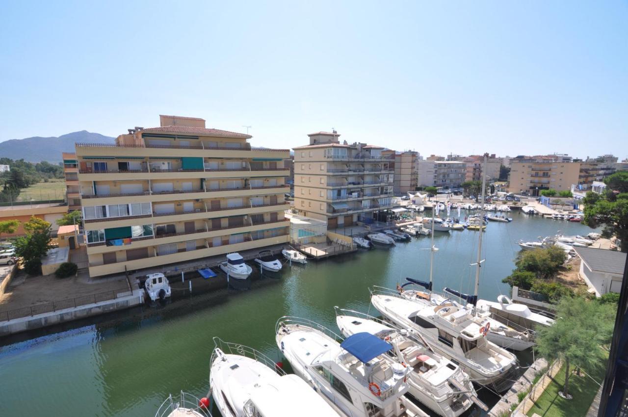 Rnet - Apartments Roses Port Trebol Екстер'єр фото
